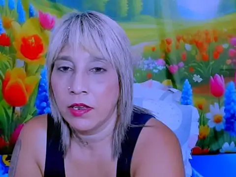 indianroxy webcam