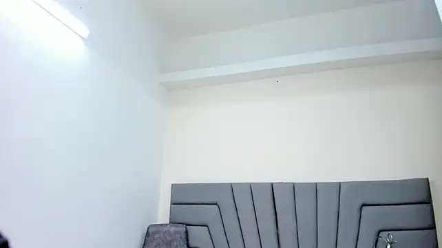 Angie_Will webcam