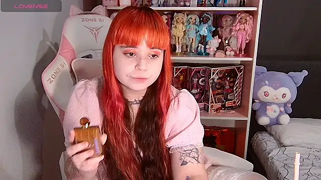 Naomi_Storm webcam
