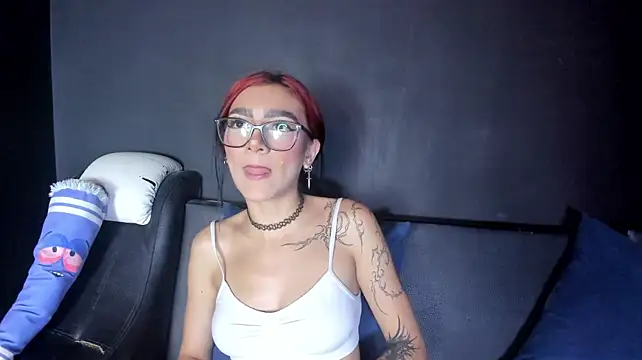 Nezukoo_1 live cam on StripChat