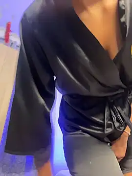 miilablake (F young) - RIDDING TORSO DRIPPING WET