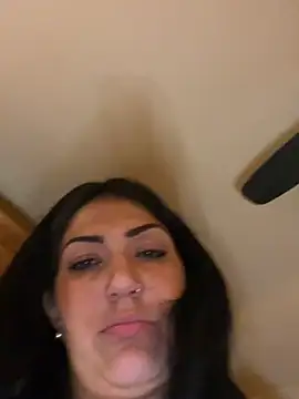 LittleMissEeve live webcam