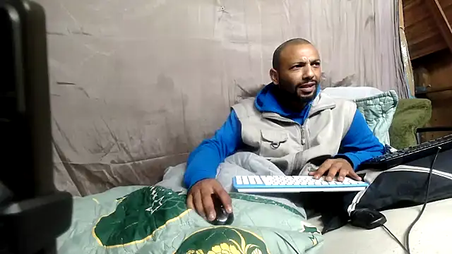 Camodick live cam on StripChat