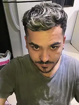 LatinBearX webcam