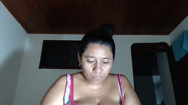 adrixxx38 webcam