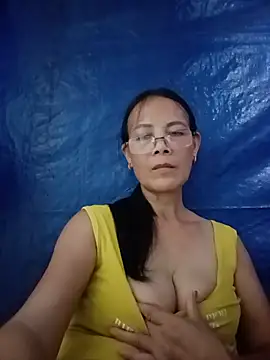 toyo_668 live cam on StripChat