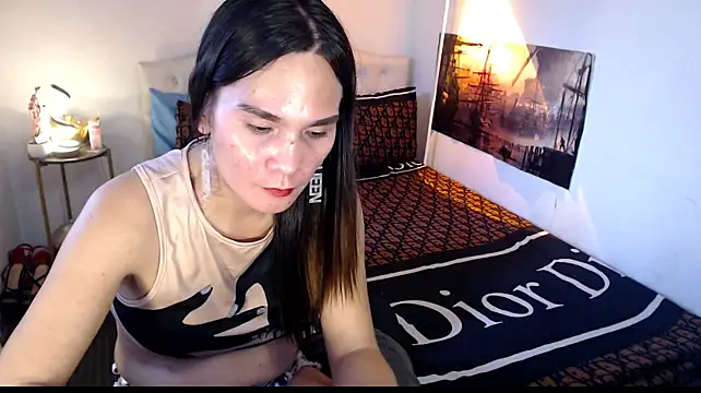 NinaDOM4CUM webcam