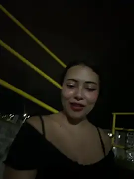 seraphine23 live sex cam