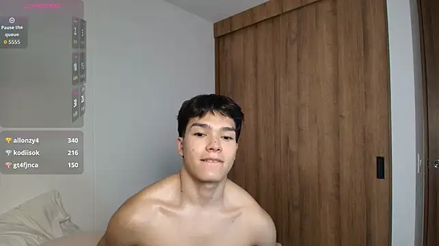 luandy_1 live cam on StripChat