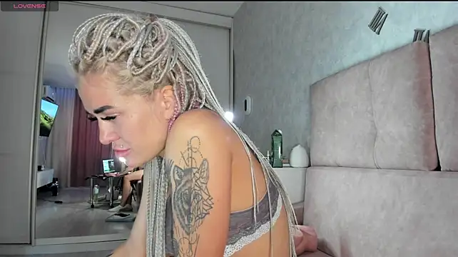 Kira_Key