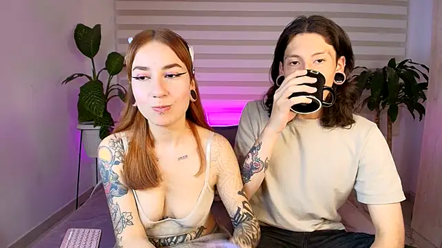 Sky_Intimate live webcam