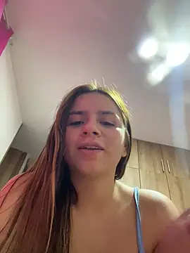 jouemandannie (G young) - Show tits