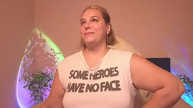 Bbw_Goddes live cam on StripChat