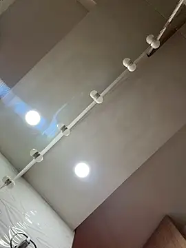 Sara_fun live cam preview