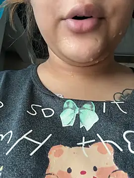 live on webcam HotNeha08