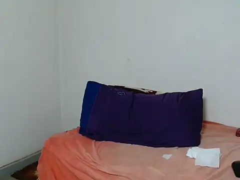 Feathergal69_ webcam