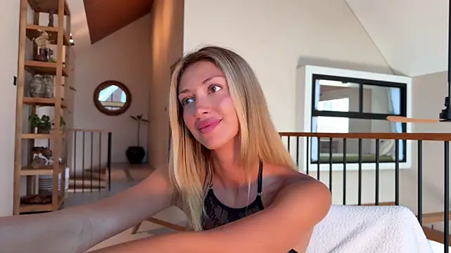 Monika_Taylor17