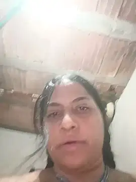 Giselabrunette25 webcam