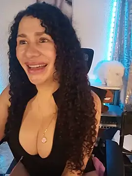 Lina_444 webcam