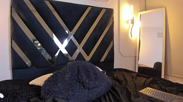 Dannae_Lux webcam