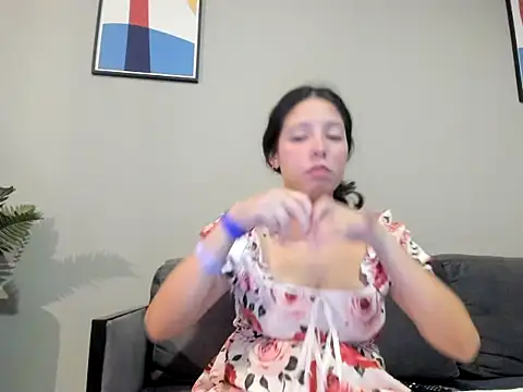 Miranda-cambell live sex cam