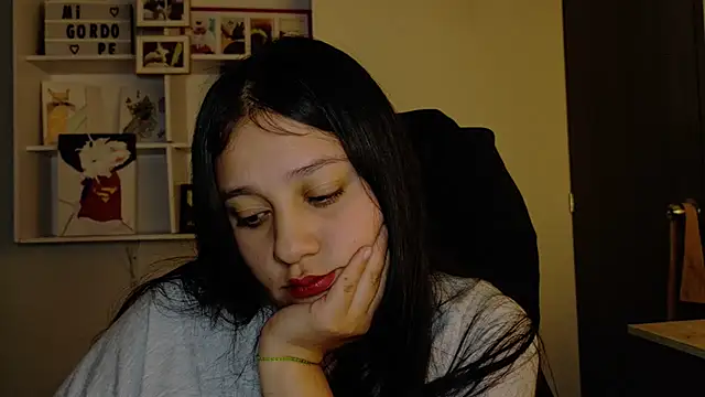 KOREN_JALAA live cam on StripChat