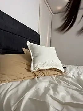 lara_reynolds webcam