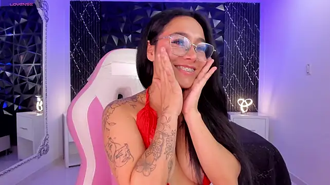 AnaiaClarck live cam on StripChat
