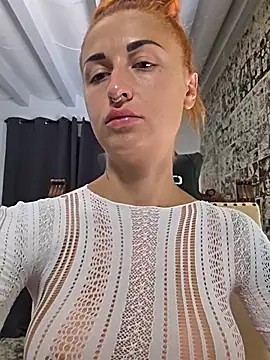 kylie_blck (Ask my age) - Flash Tits+LivePic+2 SurpriseVideos