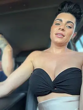 LukeLouHarvey live webcam