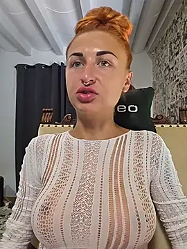 kylie_blck (Ask my age) - Flash Tits+LivePic+2 SurpriseVideos