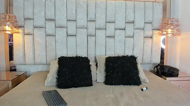 Lilithstarlight webcam