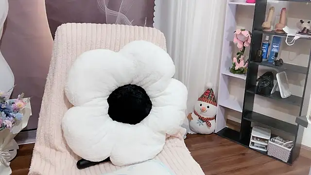 Littlelove66 live webcam show