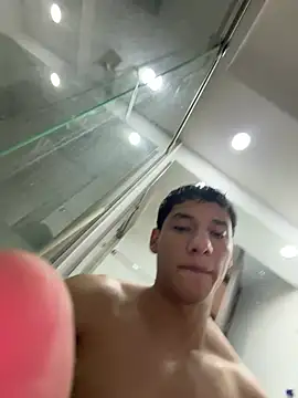 DarkLuster_22 webcam