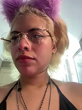 eva_feller69 (F young) - Masaje de senos❤️