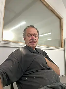 im1208 (M grandpa) - Get naked at work