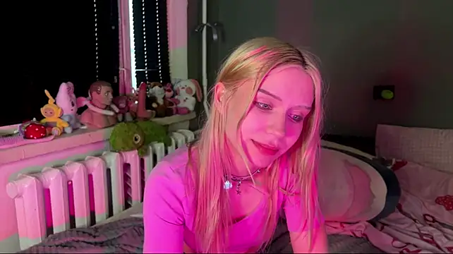 sexy_cute18 (F teen) - Stockings strip tease, tease my thighs