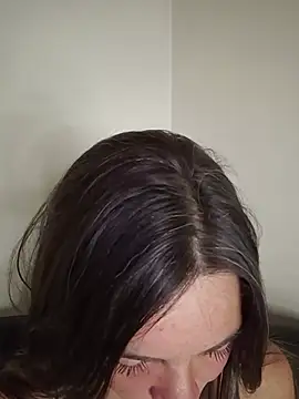 loveuu-bae (F young) - dildo play & squirt <3