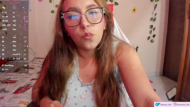 Hanna_Tm live cam on StripChat