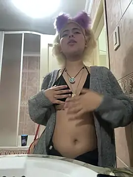 Eva_Feller69