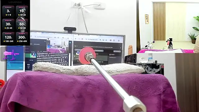 Paulina_Davis_ webcam