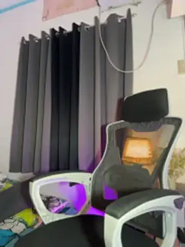 MajesticKitana webcam