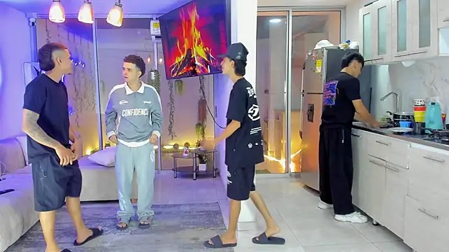 Houseofwarrios webcam