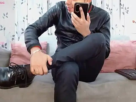 MikeFetish_01