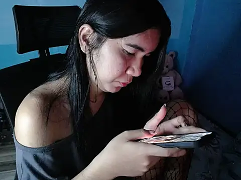 transpetite1 (T young) - SHOW SOME LOVE ND LETS PLAY UNTIL I CUM