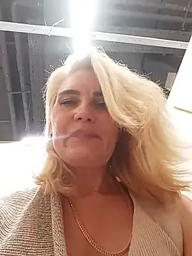 JennyOMay webcam