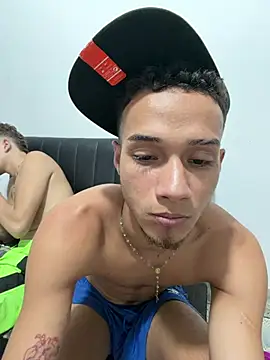 friends_lust_latin webcam
