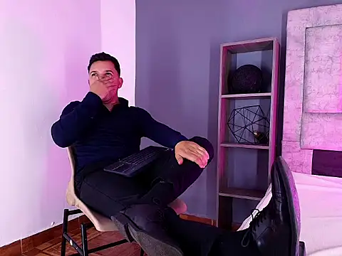 Hey_Noaah webcam