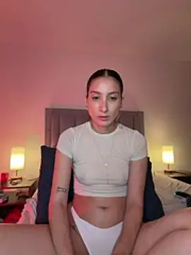 DanikRosse live cam on StripChat
