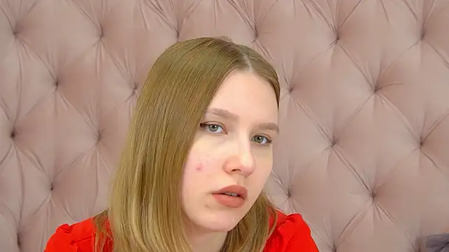 LiliLinn webcam